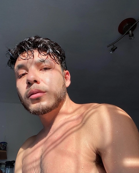 AaronPocket ? OnlyFans Picture