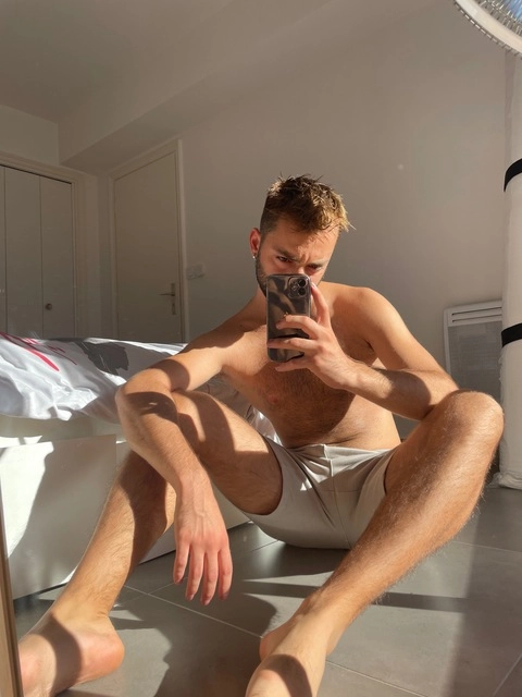 Raphaël ✌🏼 OnlyFans Picture