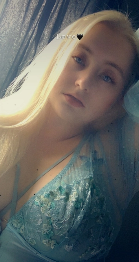 BlondeBBG OnlyFans Picture