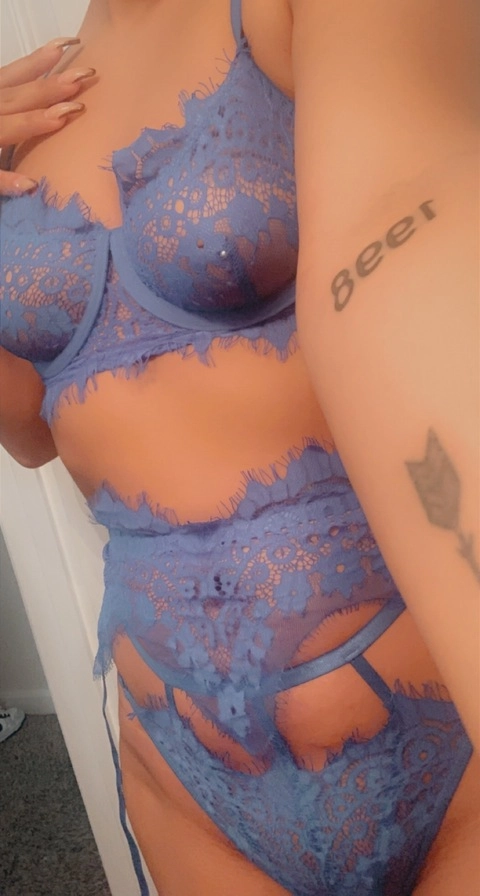 violet OnlyFans Picture