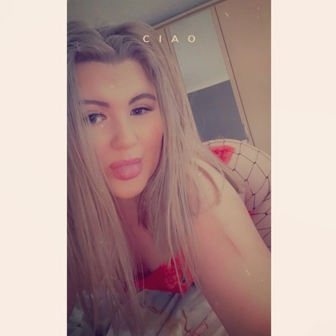 Yourblondiebabexx OnlyFans Picture