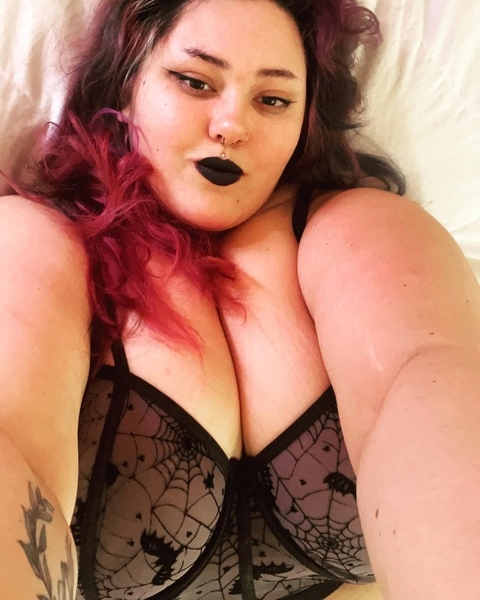 Cute goth gf OnlyFans Picture