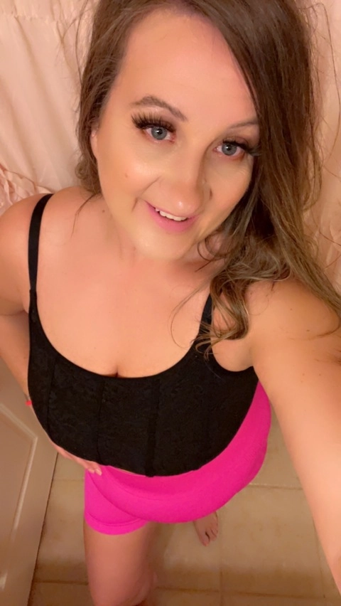 Pretty little Princess in the house OnlyFans Picture