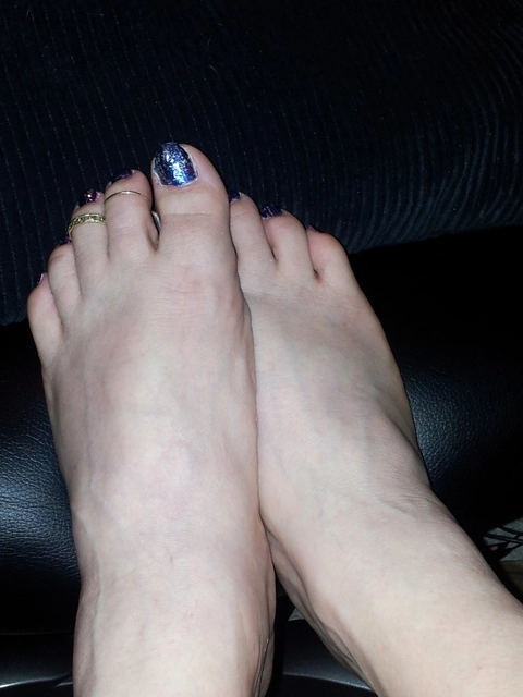 Marahs Pretty Feet OnlyFans Picture