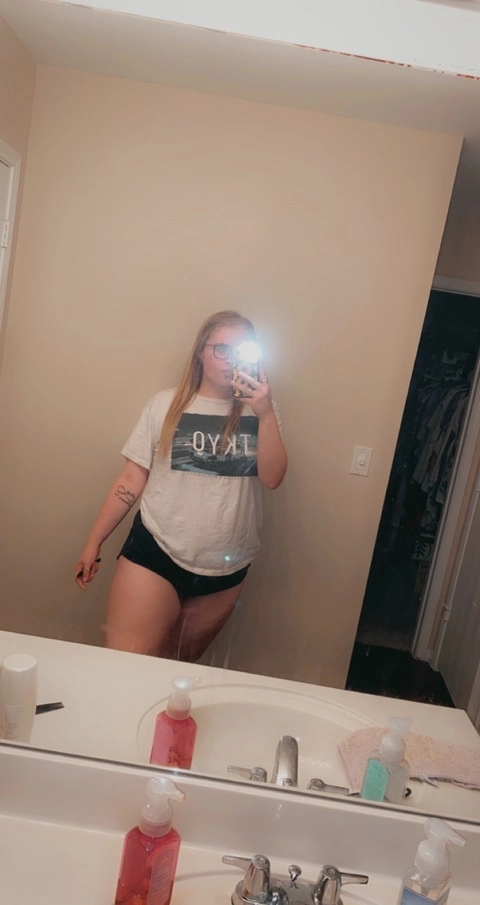 Kaylaaa OnlyFans Picture