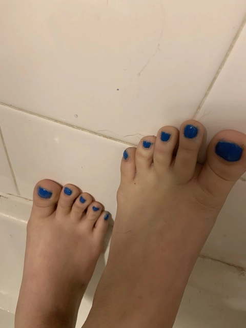 Footgal OnlyFans Picture