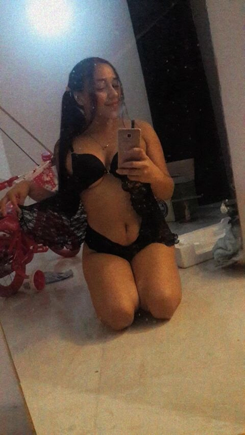 Pequeña Sofía OnlyFans Picture