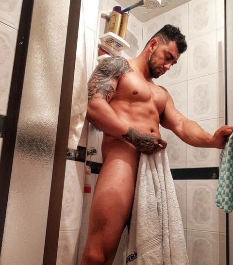 Christian Peralta OnlyFans Picture