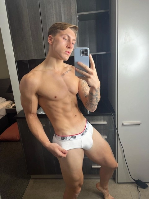 MASON OnlyFans Picture