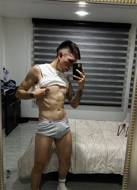 Esteban OnlyFans Picture