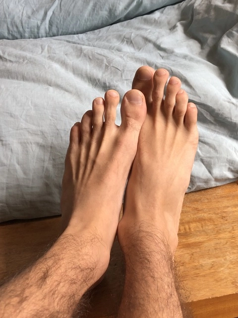 Raphael's feet OnlyFans Picture