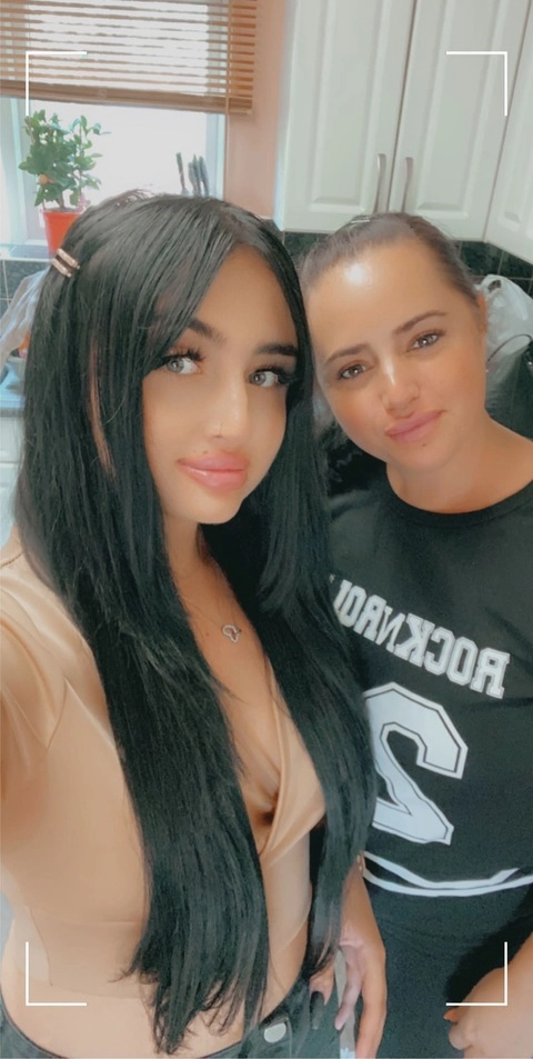 Mother&daughter 18 39yo OnlyFans Picture