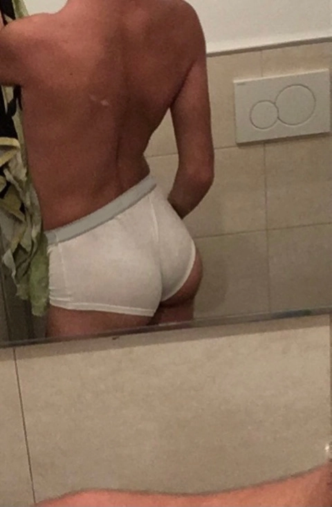 Anonymous Horny OnlyFans Picture