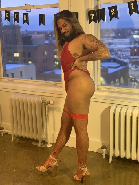 Cinnamon?? OnlyFans Picture