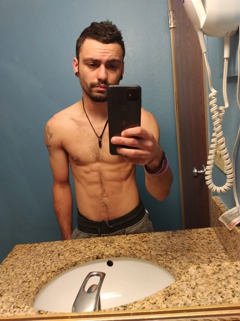 Natethechariot OnlyFans Picture