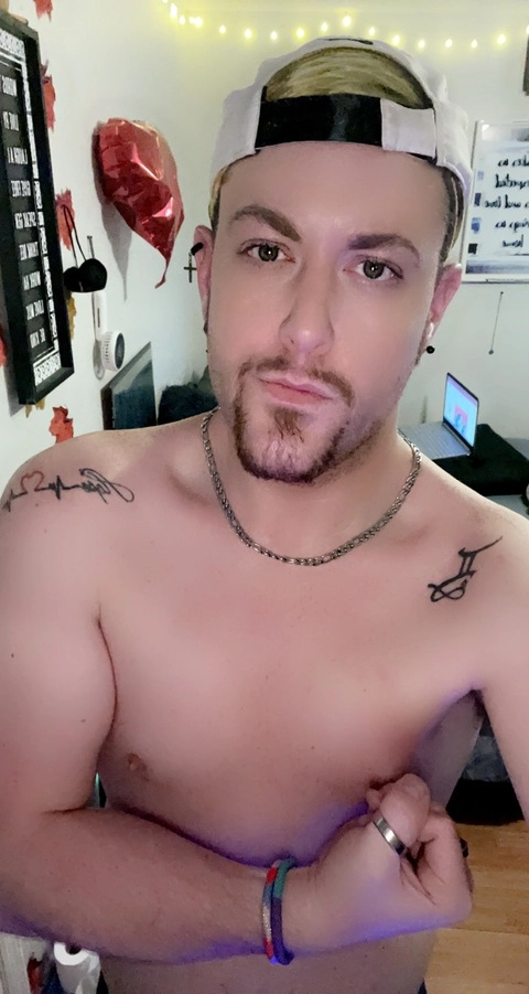 Robbiee OnlyFans Picture