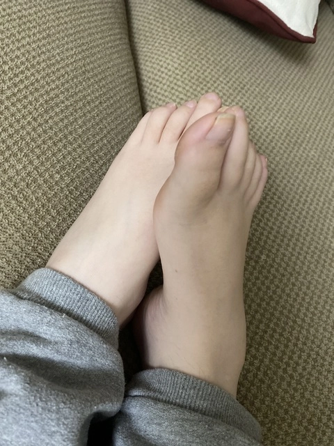 Feet pics for sale❤️ OnlyFans Picture