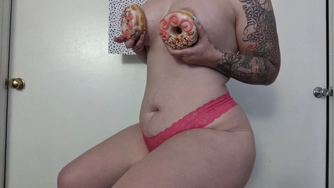 Doughnut whore 🤍
