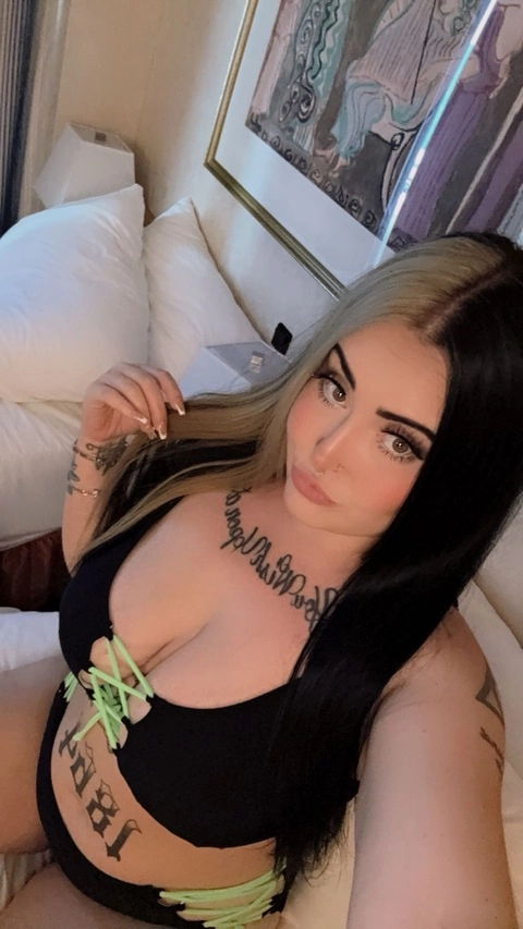 xo_raven_xo OnlyFans Picture