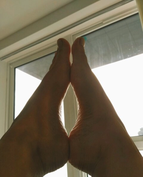Lady Vee Feet