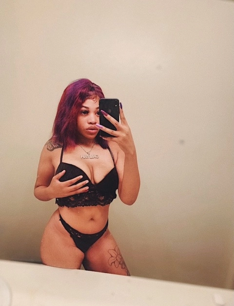 Caliyahh 💜💓💜 OnlyFans Picture