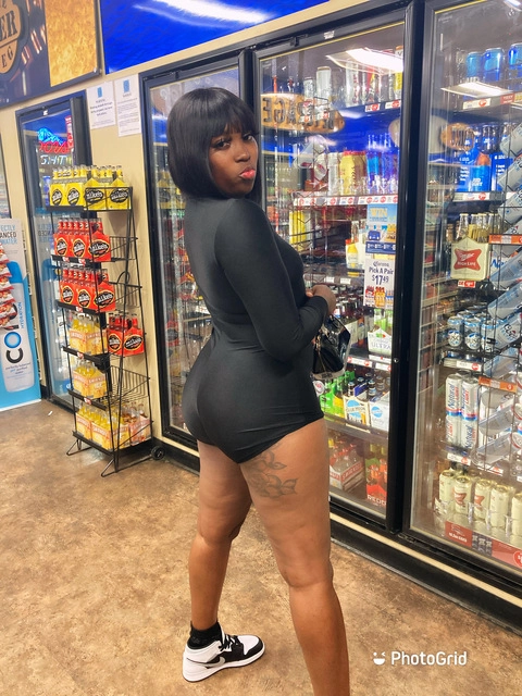 Chocolate _bratz🍫💦 OnlyFans Picture