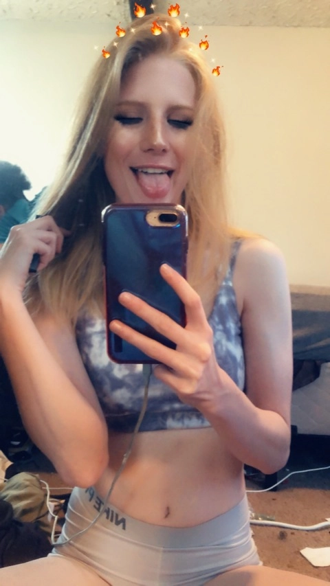 Sarah Lynn OnlyFans Picture