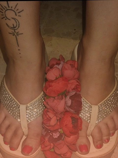 ? The Flower's Feet ? OnlyFans Picture