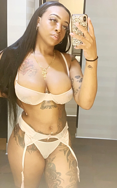 Hazelhoneyxo OnlyFans Picture