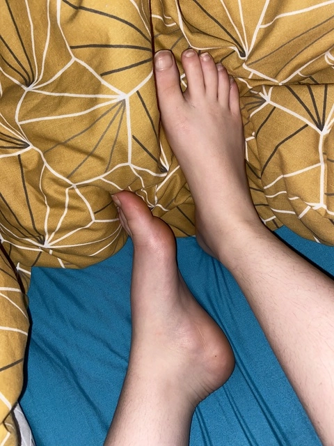 Feet pics