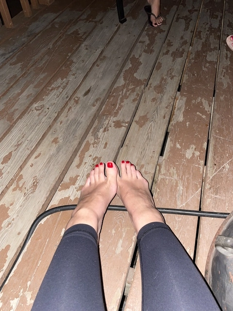Hoes with Toes OnlyFans Picture