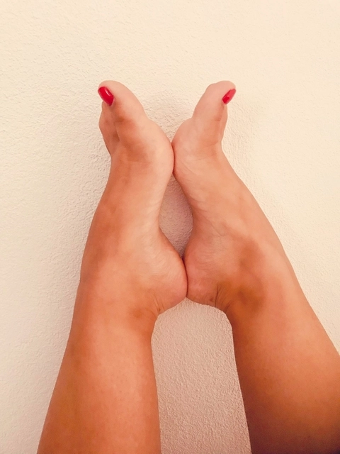 Sweet Feet OnlyFans Picture