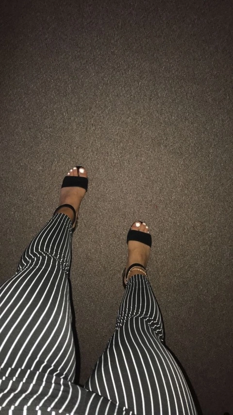 Sexy feet OnlyFans Picture