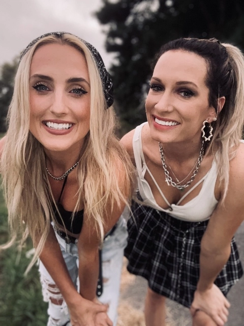 Twobestfriends OnlyFans Picture