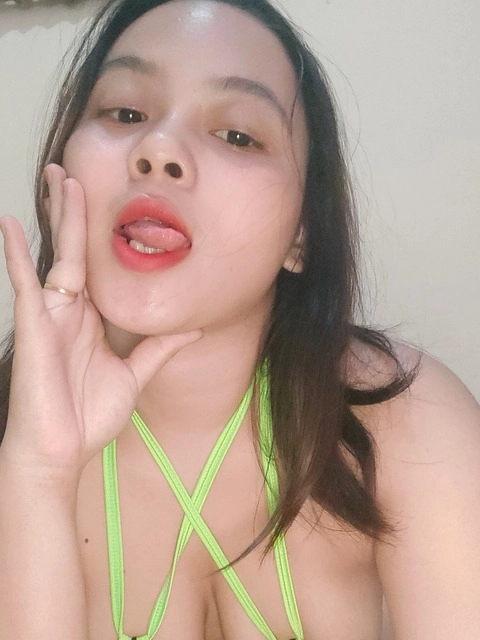 Ayu Rahayu🍑 OnlyFans Picture