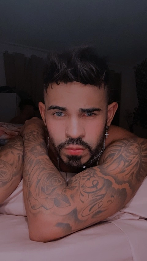 Ronny Aislan OnlyFans Picture