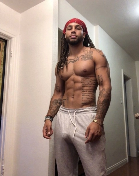 FlashmanWade OnlyFans Picture