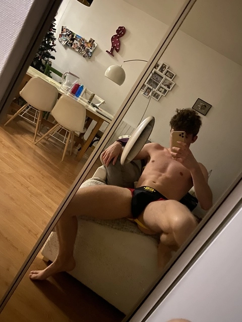 blu ? OnlyFans Picture