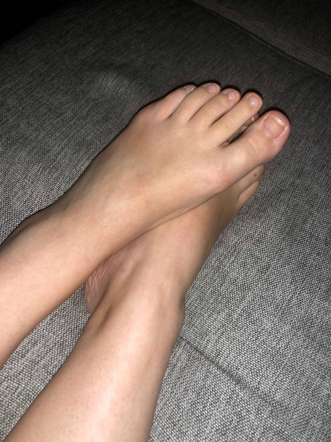 Annas Feet