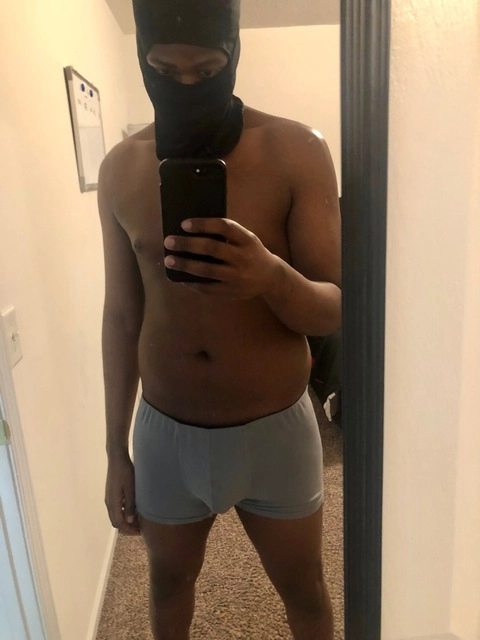 Quan OnlyFans Picture