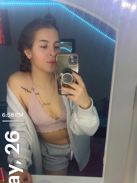 elly OnlyFans Picture