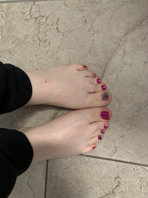 Sweet feet ❤️ OnlyFans Picture