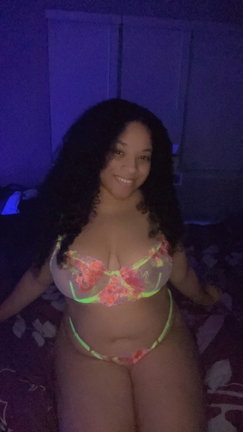 Curlie_goddess OnlyFans Picture