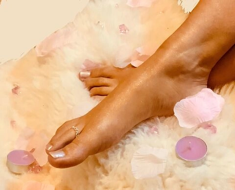 Barefoot Bunny OnlyFans Picture