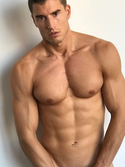 raymonfist_of OnlyFans Picture