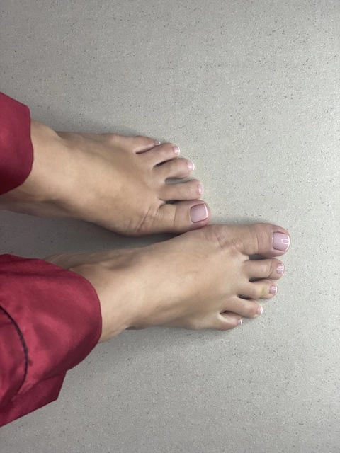 Foot Queen??? OnlyFans Picture