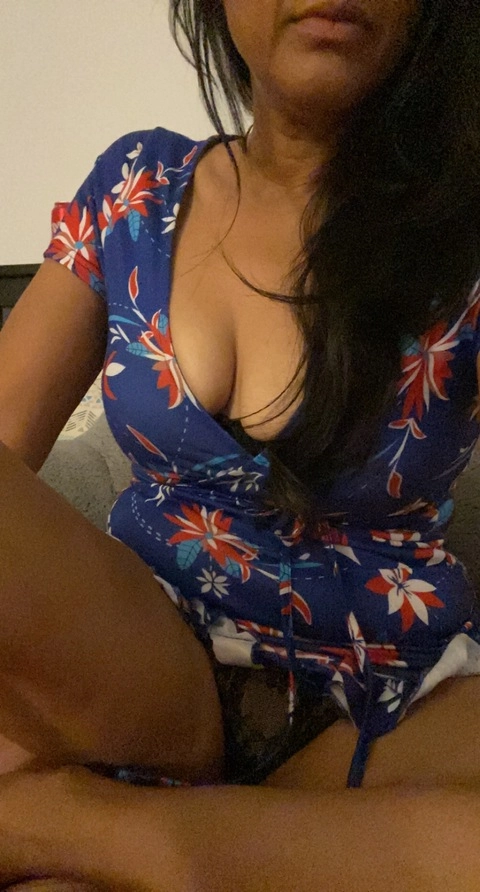 HiiLuv OnlyFans Picture