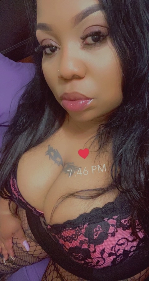 JuicyA💜💜 OnlyFans Picture