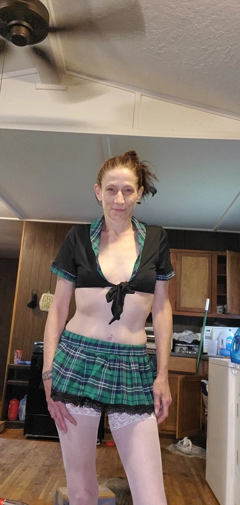 MOMMAKITTY75 OnlyFans Picture