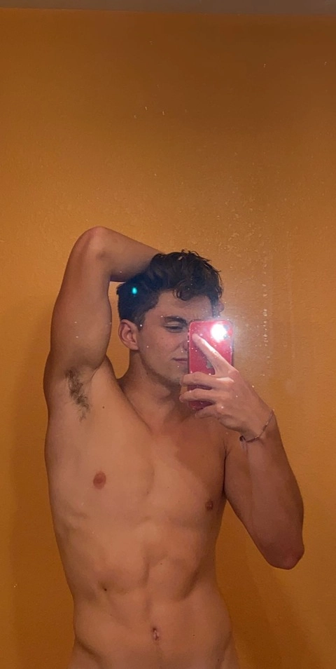 Grayson OnlyFans Picture